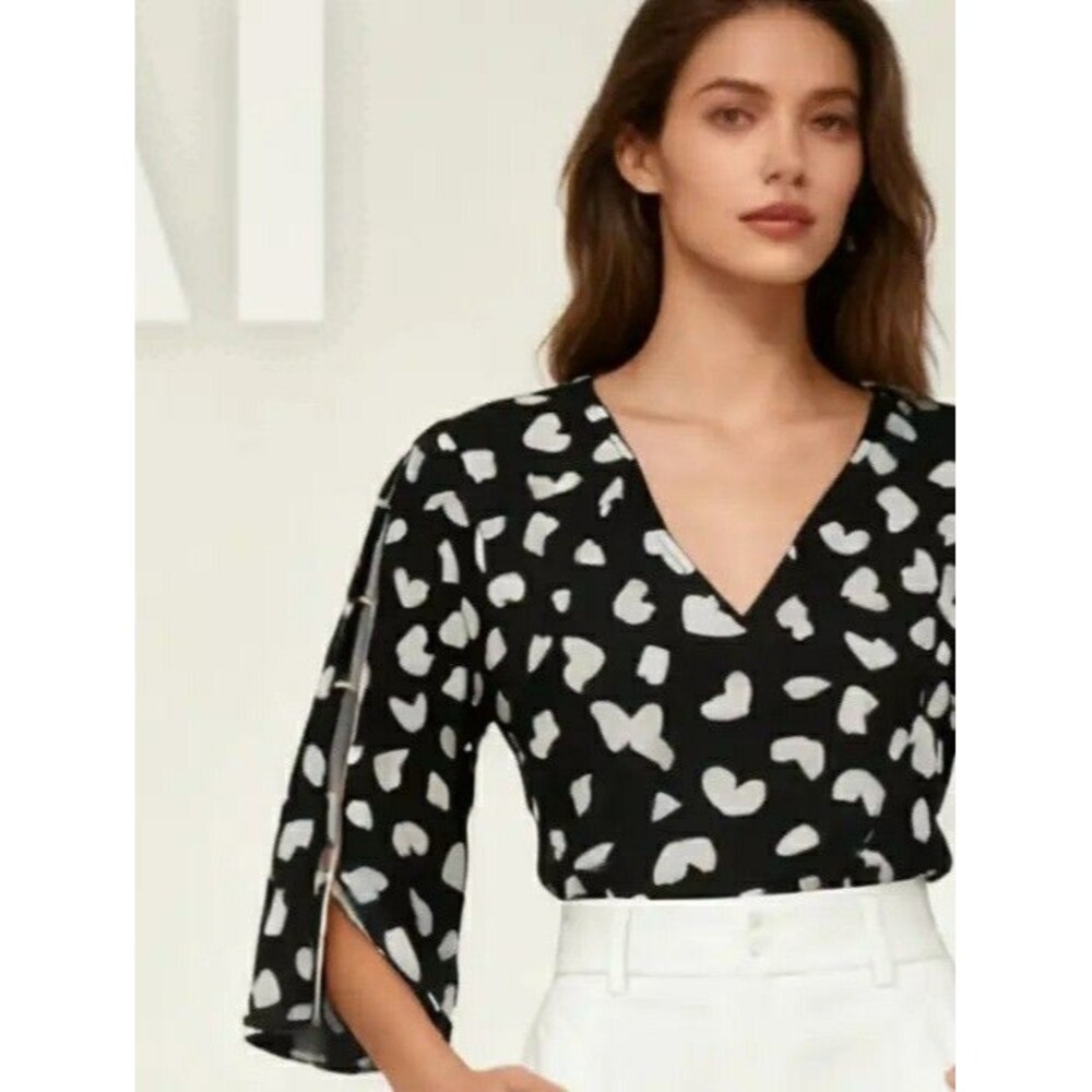 Michael Kors Black/White Heart Print V-Neck blouse 3/4 Polyester